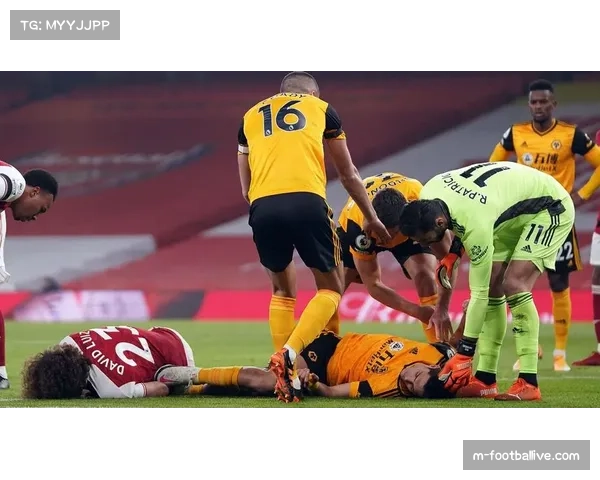 狼队进攻极度依赖希门尼斯,创造力枯竭问题严重 狼队进攻极度依赖希门尼斯,创造力枯竭问题严重